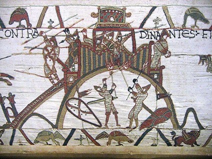 Siège d'une motte féodale au XIe siècle : détail de la Tapisserie de Bayeux (source : Wikipédia)