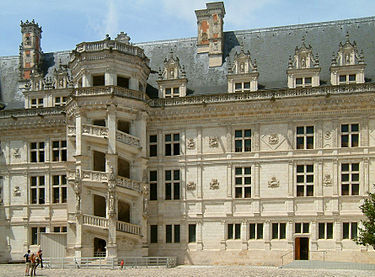Château de Blois, escalier de François Ier.